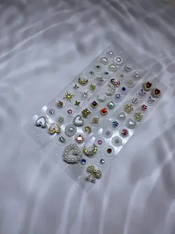 耳つぼジュエリー💎両耳6粒まで