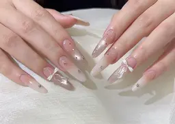 🉐大人気🎀チップ長さだしシンプル持ち込みデザイン10本トレーニングメニュー、10日以内直し無料）