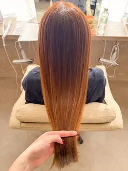 ✨️見つけた人はラッキー✨️当日1人限定✨️【カット＋髪質改善プラチナシルキーカラー】