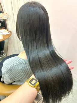❤️10月13日限定クーポン‼️カット＋カラー＋ケラスターゼマスクトリートメント🫧ショート/レイヤー/ボブ/髪質改善
