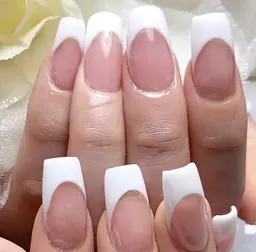 フレンチネイル