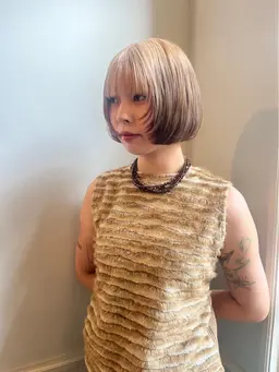 【10月クーポン】🐑ロングの方限定🐑ブリーチ➕透明感カラー➕3STEPトリートメント付き    sb代込
