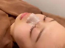 【✨毛穴黒ずみ除去！毛穴レスフェイシャル✨】ホームケアでは取りきれない黒ずみ・角栓・ザラつきを1度で取り切ります😍