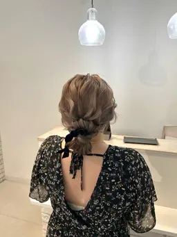 シニヨン（まとめ髪）