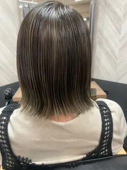 ✂️立体感◎グラデーション➕ハイライトで魅力度UP🫧 別途➕¥3000でオンカラーも可能🉑