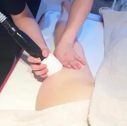 【肩こり・腰痛・むくみ撃退✨】神奈川県内のエステサロンではココだけ❗️筋膜リリースマシンお試し30分