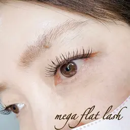 超持続•超軽量•ボリューム♡メガフラットラッシュ🌻100束 (付替オフ＋¥550)