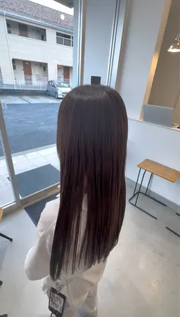平日ワンカラー＋選べるトリートメント 3.300円～💫