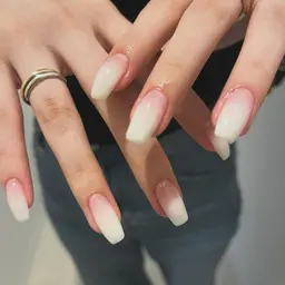 【オフなし】White or Black  / gradation 🤍