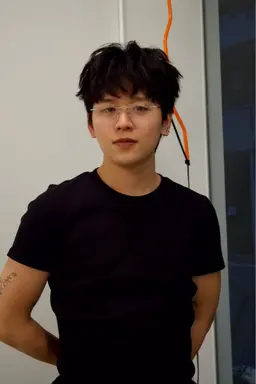 10月限定営業終わり20時から　スパイキーショートスタイル限定カット&ブリーチカラー