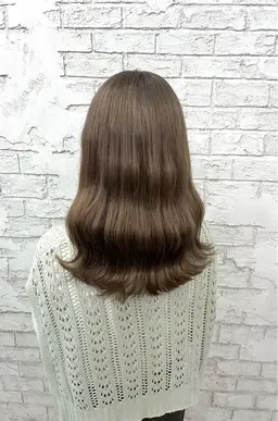 全頭ブリーチ＋カラー🦋✨平日限定20:00​〜​✨詳細をご確認ください✨