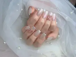 （新人ネイリスト） 【チップ長さだし】ワンカラー＆ラメグラ ¥7980⇒5500 （ジェルオフ¥550）  （禁止口コミ