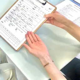 ミニモ学割🍉肌分析(乾燥肌.脂性肌.混合肌など自分の肌タイプがわかります)＋肌タイプに合わせたスキンケアもらえる◎