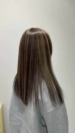 [新規限定]☆外国人風カラー☆ハイライト(バレイヤージュorグラデーション)+ カラー🗽