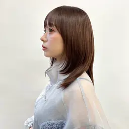 ミディアムカット＋トリートメント️🫧【ミディアムレイヤースタイルに切らせていただける方（鎖骨​〜​鎖骨下3センチ）】
