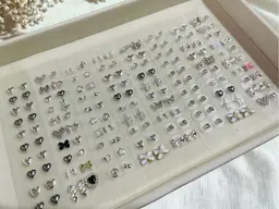 耳つぼジュエリー👂✨️両耳（各5個まで）