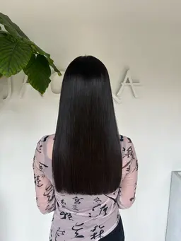 【縮毛矯正】カット➕美髪縮毛矯正➕マッサージトリートメント🫧付き