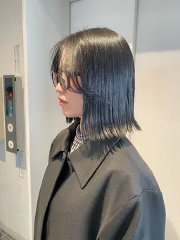 抜け感ある暗髪カラー🎱🖤