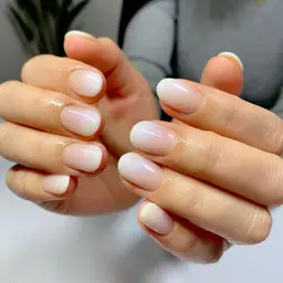 グラデーションorフレンチ オフ無料✨