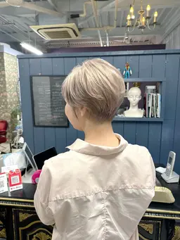 カラーモデル募集🍃ケアブリーチ使用Wカラー🦔ご予約の際注意事項をしっかりお読みください🦔トリートメントサービス⭐️