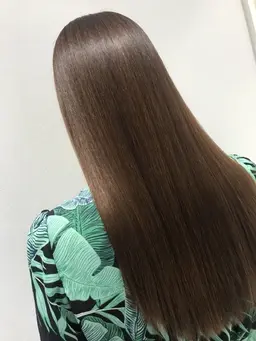 【カラー】レディースロング限定✂️ イルミナカラー+カットモデル+髪質改善トリートメント✨艶&透明感UP