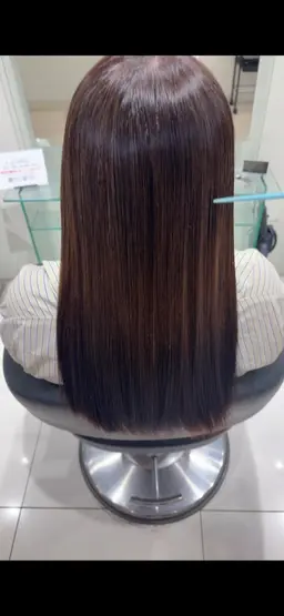 縮毛矯正➕毛先カット➕(ツヤ髪を半永久に)アミノ酸配合ケアトリートメントプレゼント❤️‍🔥