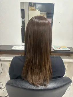 カット、カラー、トリートメント