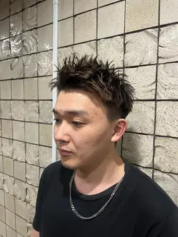 カット➕シャンプー➕トリートメント➕眉毛➕襟剃り➕ヘアセット