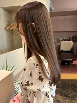 【🎀土日祝限定クーポン🎀】似合わせカット＋透明感カラー