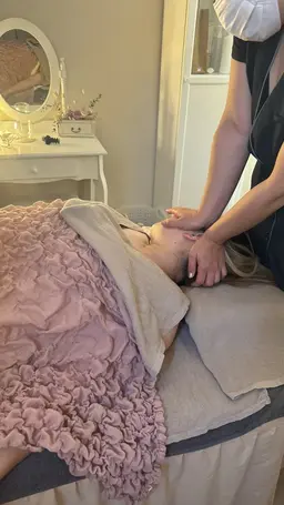【🌷限定体験コース】頭蓋骨矯正×リンパマッサージ45分⭐️頭蓋骨矯正ってどんなの？お試ししてみたい方へ