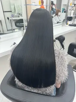 【人気NO.1メニュー期間限定🏹】縮毛矯正+ ワンカラー+カット+外部補修オリジナルトリートメント付き炭酸spa🫧