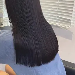 【日々のストレス解消🌼】カット+サラサラ縮毛矯正+トリートメント