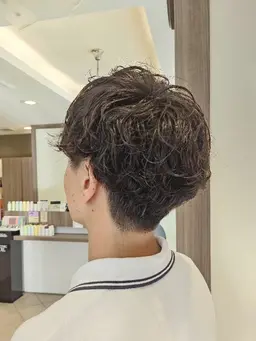 【2回目以降💁🏾‍♂️】デザインパーマ➕カット➕ケアトリートメント