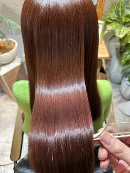 つやつや髪質改善縮毛✨️＋デザインカット✂️オーガニックトリートメント付🕊