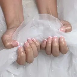 ハンドネイル💅🏻フレンチ