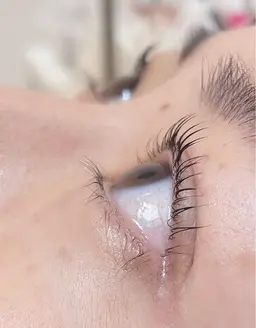 ✨まつ毛パーマ☘️☘️🧚🏻空きあり🦋🦋何時​〜​でも🙆🏻‍♀️︎