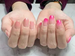 オフなし🎀🌈カラーグラデーション・フレンチ 100分¥2500🌈