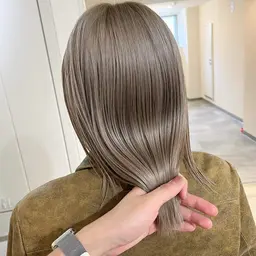 【乾燥広がりが気になる方に】カット＋集中ケアトリートメント