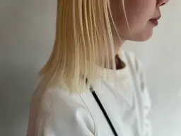 ⚪️(全頭ブリーチ)ダブルカラーケア剤込み🎀🩵+ Flowdia 4stepトリートメント 🪽