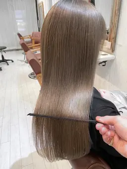 【24時間決まる前髪】〝前髪カット〟+〝クイックトリートメント〟