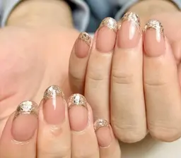 ☆大人気ガラスフレンチ☆(ベースカラー&ミラーライン込セットお得に！※クリアベースの場合7900円※初回ジェルオフ無料