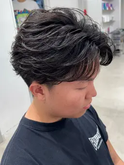 ✨「ミニモ新規限定クーポン｣今話題のフェザーパーマ‼️カット＋フェザーパーマ