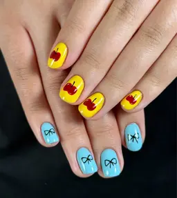🍎✨ アップル×リボンネイル ✨🎀フレッシュなりんごとリボンで、指先にポップな遊び心を