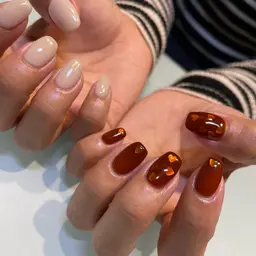 褒められ✨オフ有💜シンプルコース(アート両手で4〜5本まで) 【パラジェル+500〜】パーツ別途追加