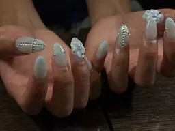【ハンド​〜​10本長さだし】持ち込みシンプルデザインアート✨👽