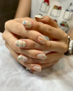🫧定額ネイル🫧ちぐはぐデザイン💅　　　　（オフあり＋500円）