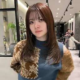 〈垢抜けたい方におすすめ〉似合わせレイヤーカット+透明感ワンカラー