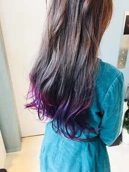 インナーカラーorポイントカラー(ブリーチ込み)＋プレミアムヘアカラーエステ　高保湿トリートメント付き