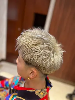 💈カット+ブリーチカラー💈