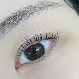 【パリジェンヌラッシュリフト】束感仕上げ🉑